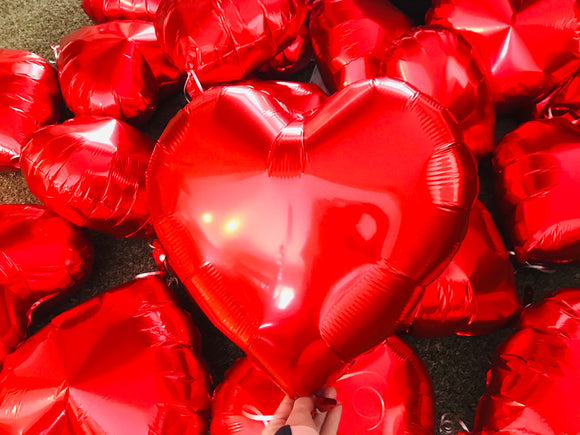 Add a red heart shaped balloon to your basket!